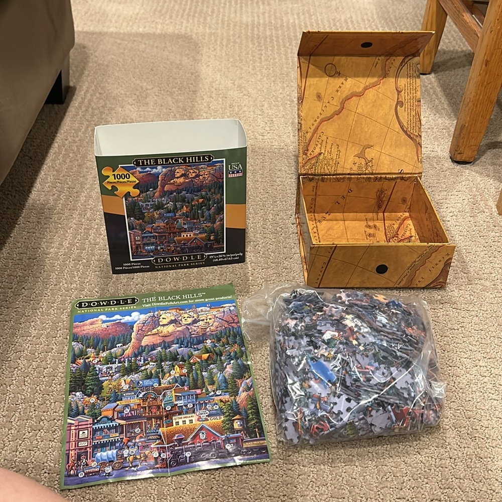 Puzzle jigsaw 1000 pieces Dowdle  puzzle The Black Hills  excellent condition